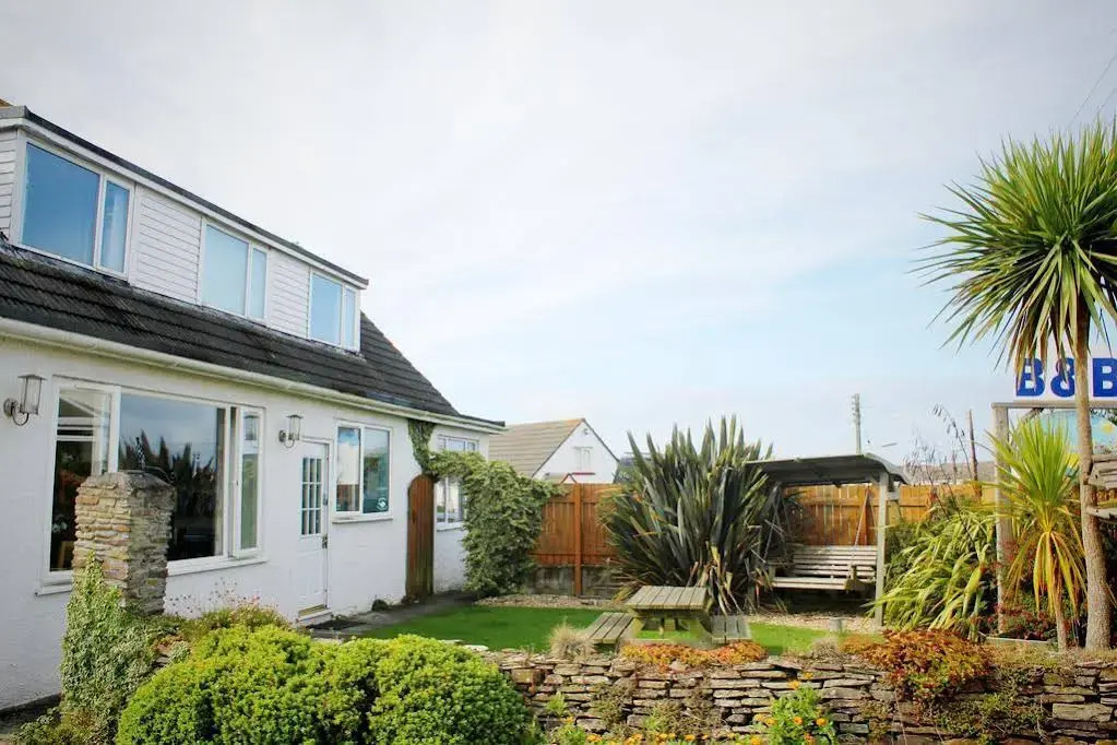 Kernow Trek Lodge