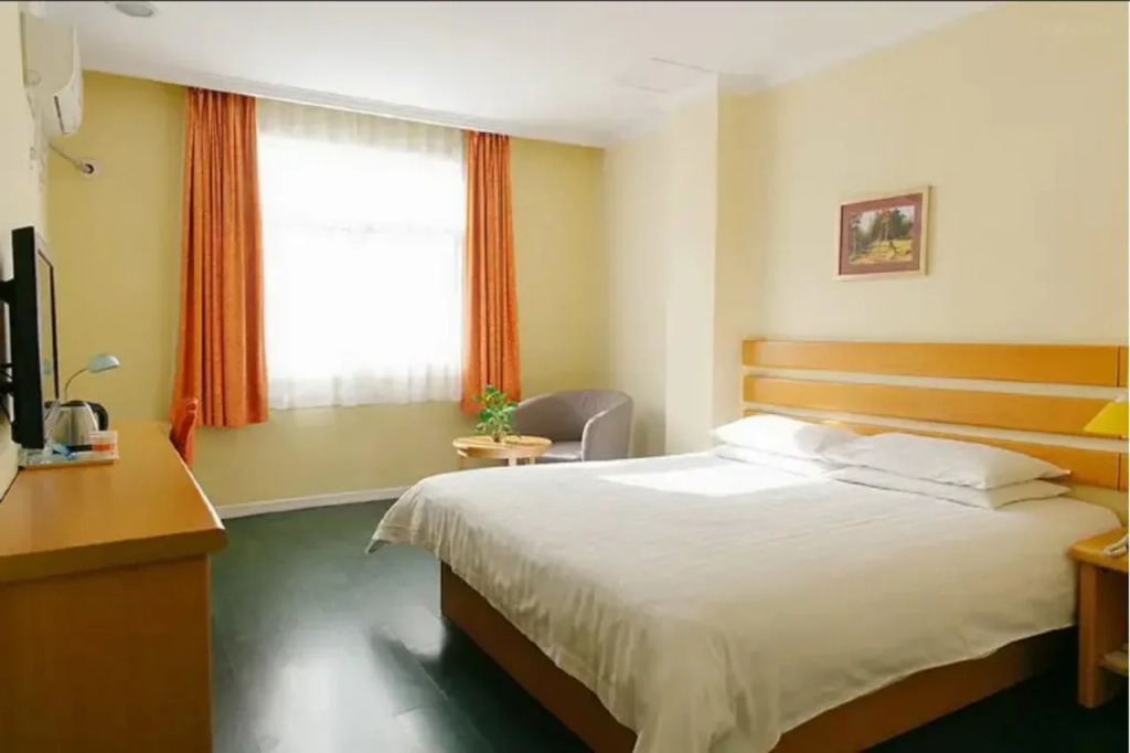 Homeinn Hotel (Wuhu High-Speed Railway Station Zhashan East Road Wanda)
