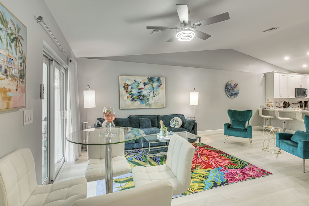 Canal-front Oasis! Port Charlotte Condo w/ Lanai