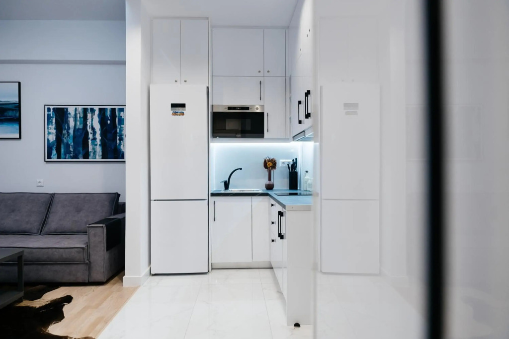 Rent Me (Affordable apartment in Athens)