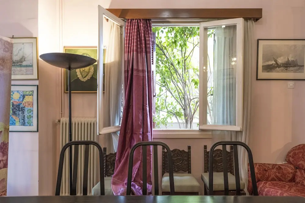 Metaxourgio Luxury Suite