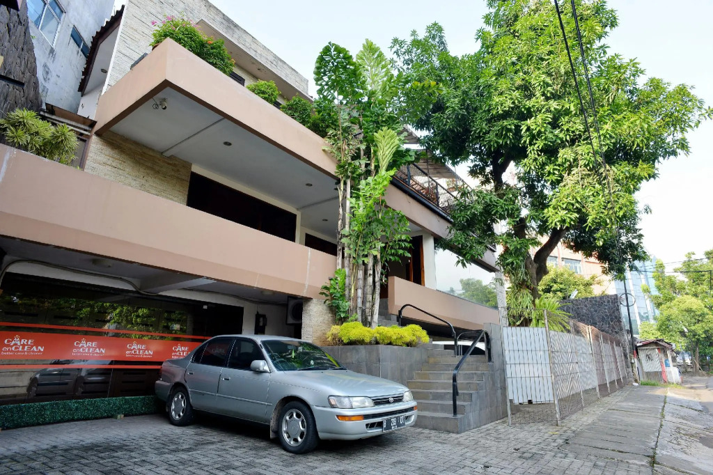 ZEN Rooms Terogong Near Pondok Indah