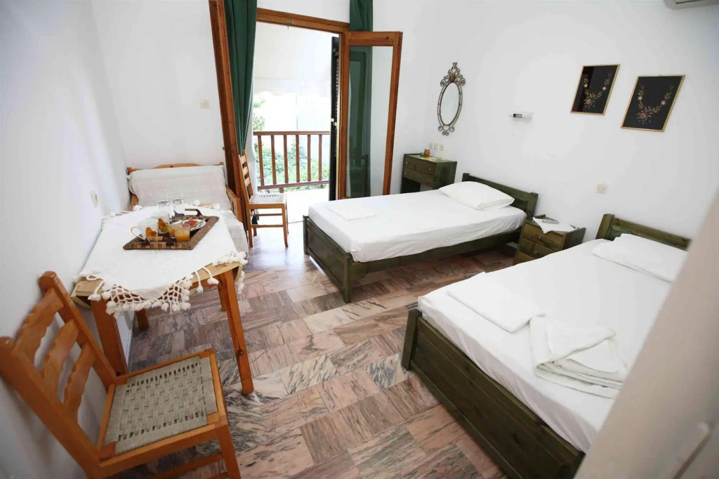 Mirto Apartments