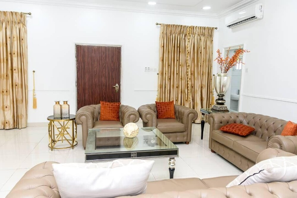 Jubilee Chalets Epe