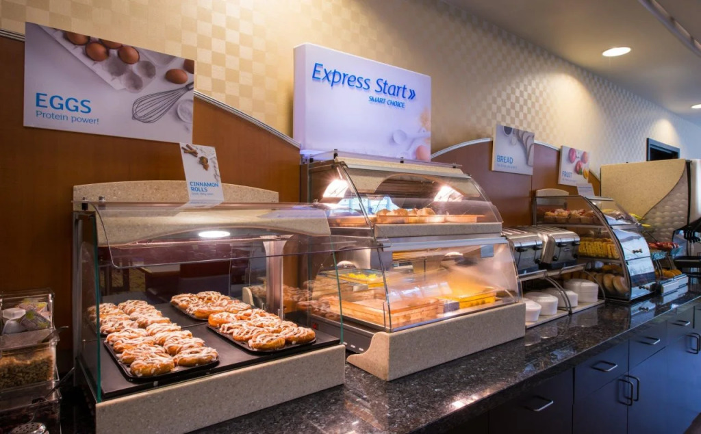Holiday Inn Express and Suites Dickson City by IHG