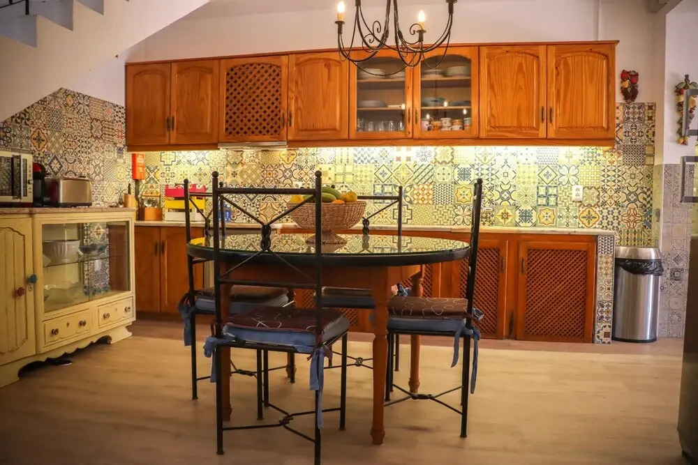 Idyllic Farm House with huge Garden for 14PAX