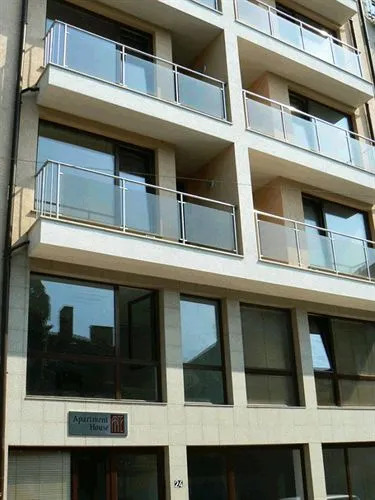 Arte Apartment