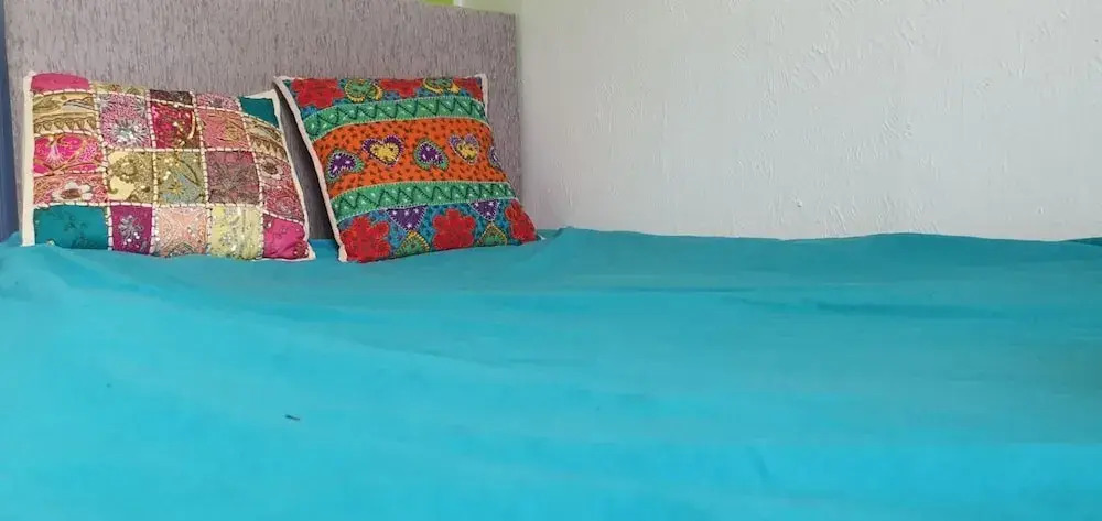 Room in Guest Room - Cozy Double Room in Leicester