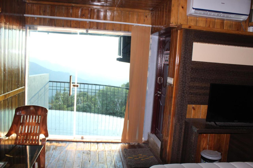 Green Wood Resort