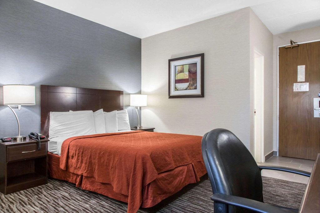 Quality Inn & Suites Danbury near University