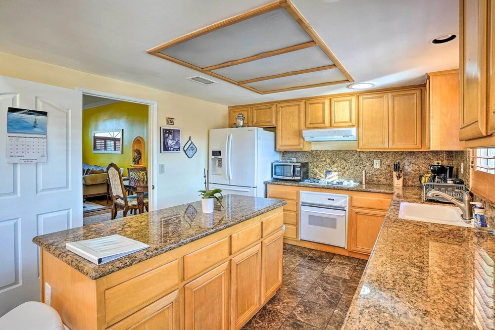 4 Mi to Coachella: Indio Home w/ Pool & Patio!