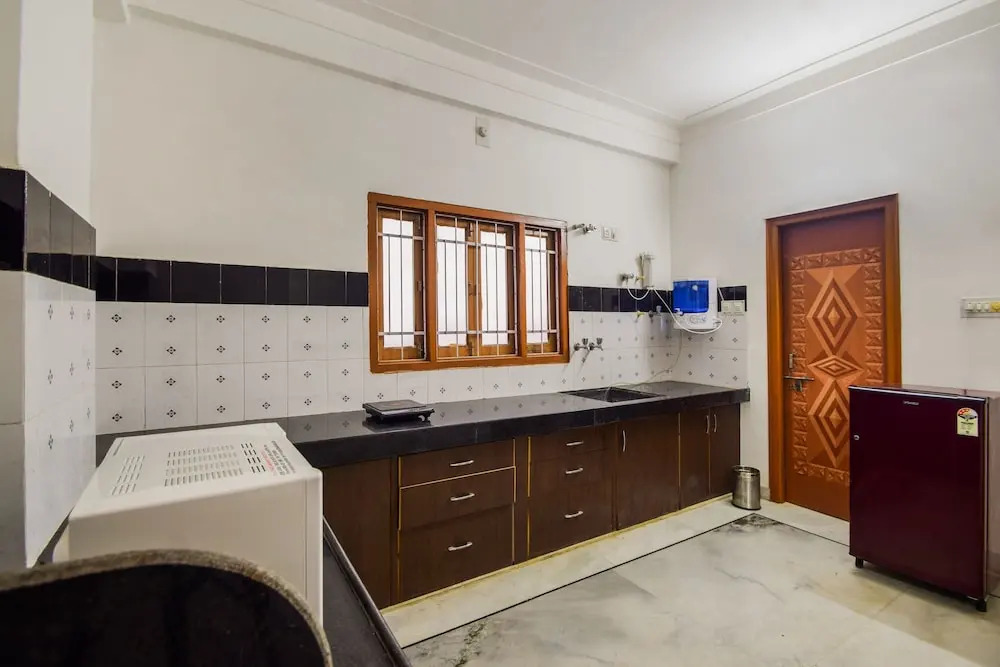 OYO Home 12240 3BHK Mangal Apartment Hiran Magri