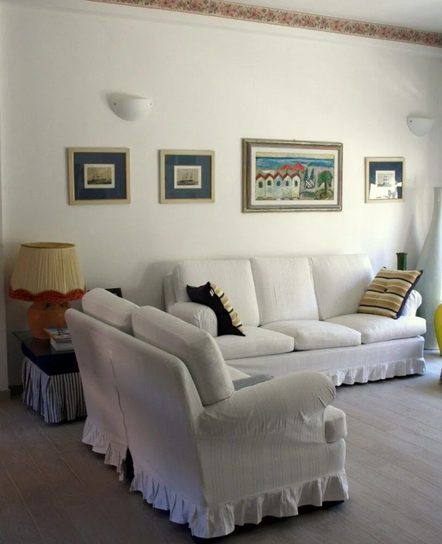 Hibiscus B&B