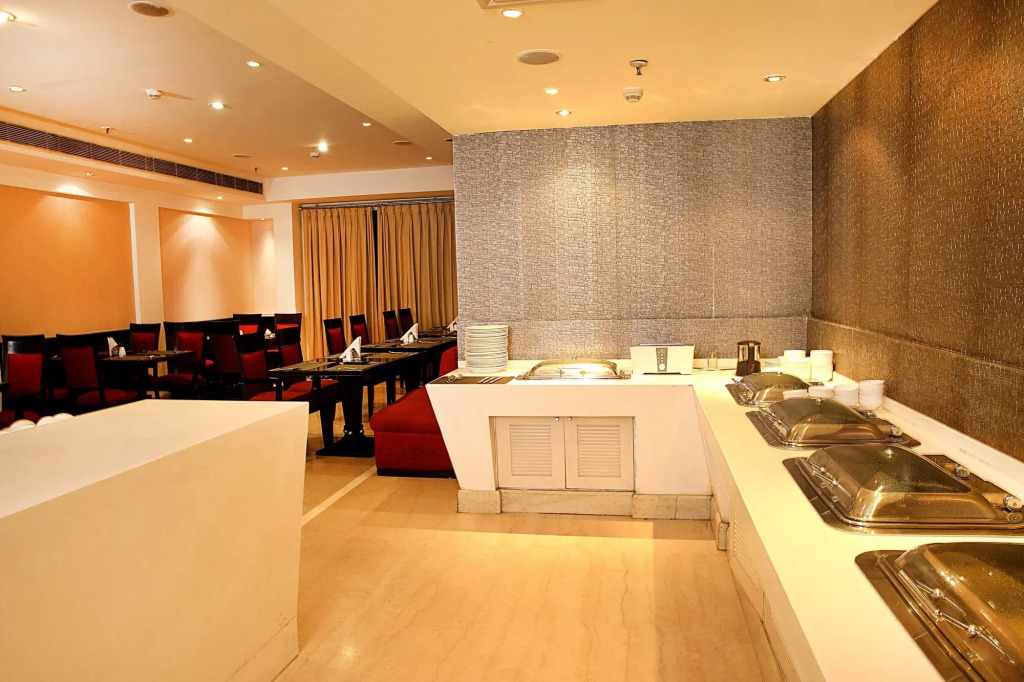 Eastlynn Collections, Huda City Centre