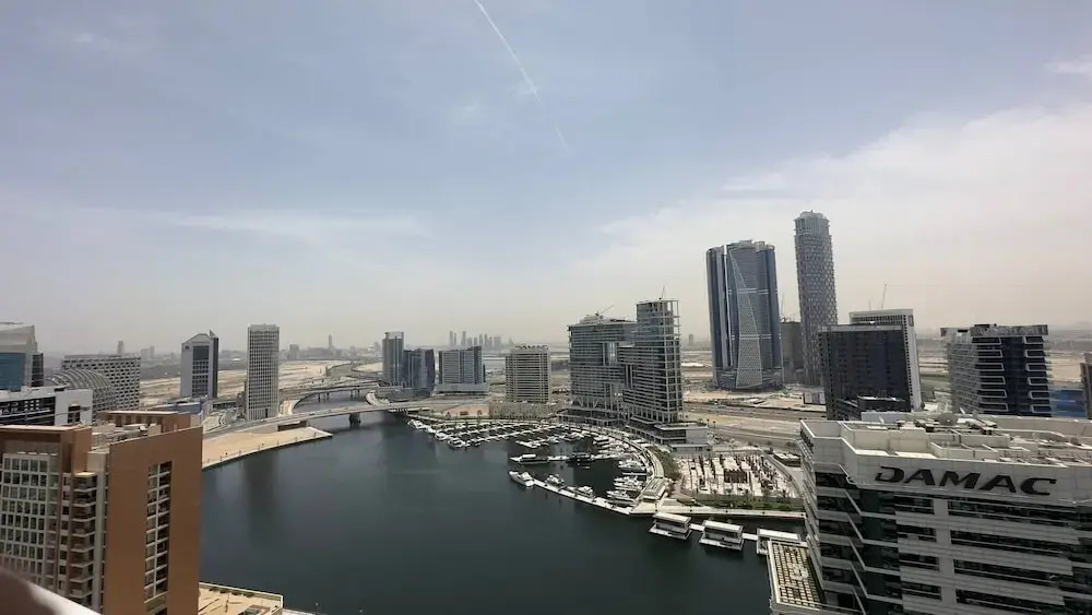 Mh - 2 Bhk Canal View Near Dubai Mall - Ref2516