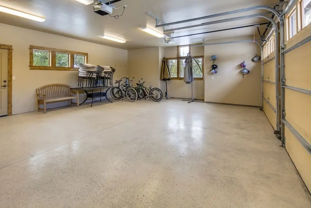 56540 Sunstone Loop