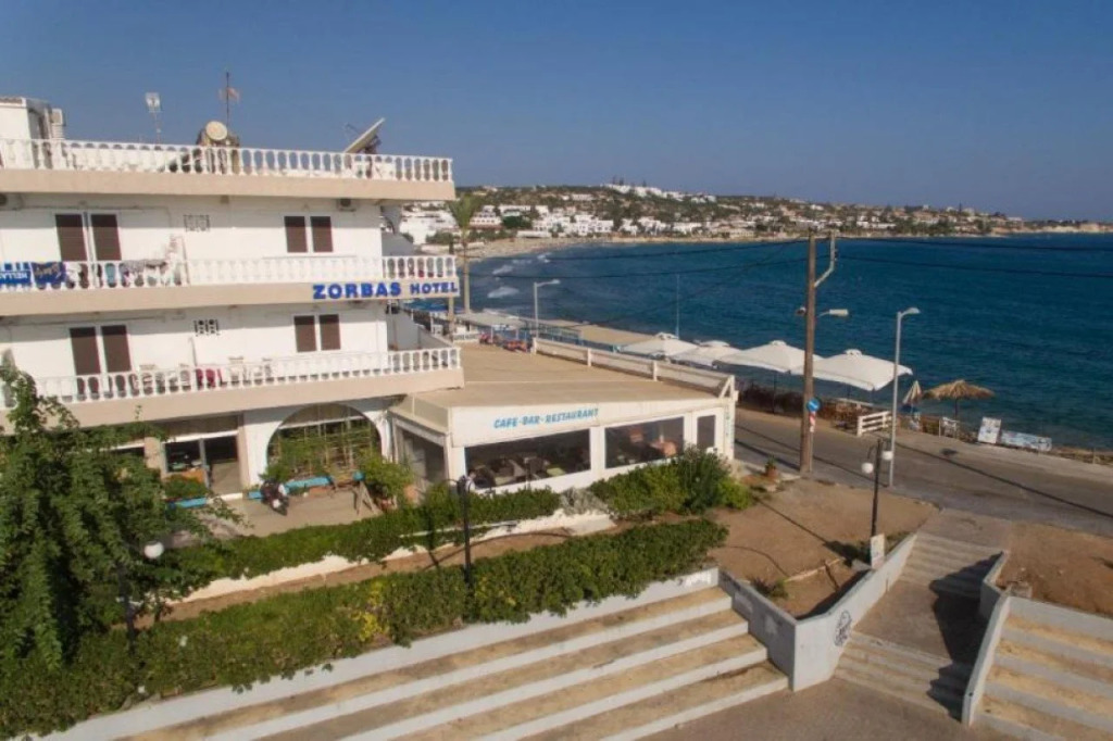 Zorbas Beach Hotel