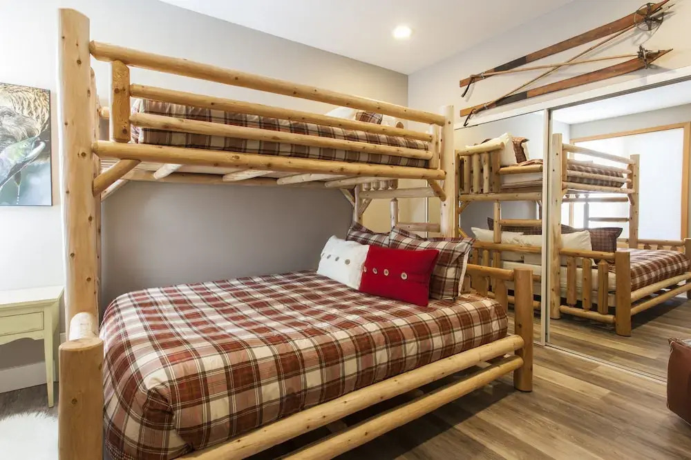 Snowcreek 881 Phase V
