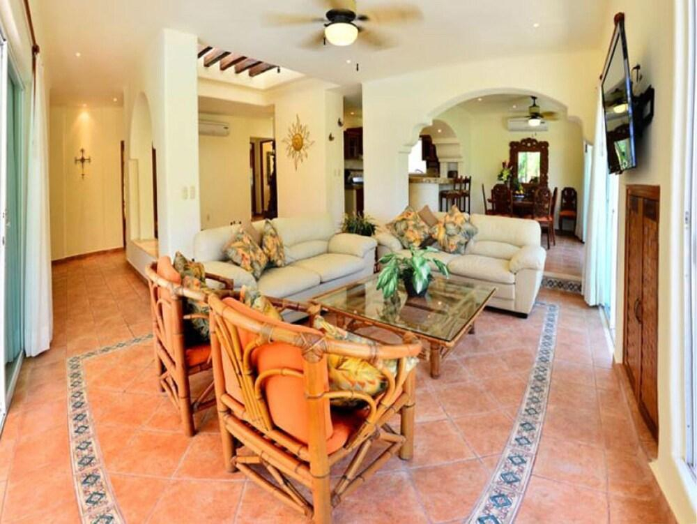 4 Br Villa - Casa Rebeka Playacar I - Dlp 21875