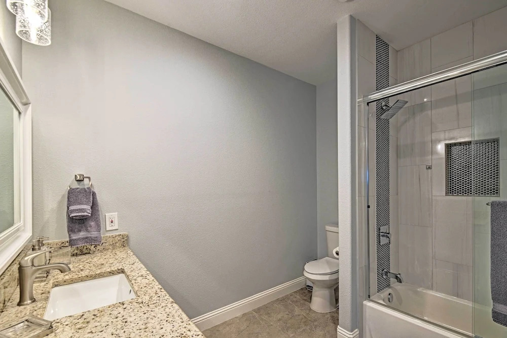Luxury Granbury Home w/ Game Room: Steps to Lake!