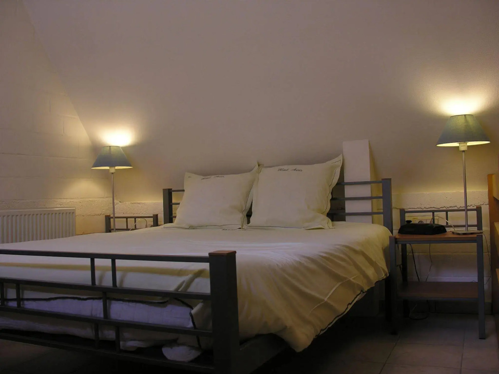 Hotel Asiris