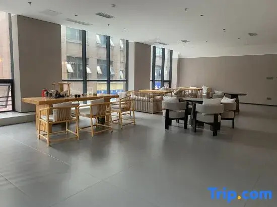 Manju Hotel (People's Square Fuquan )