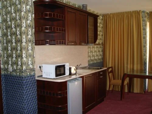Twins Palace ApartHotel
