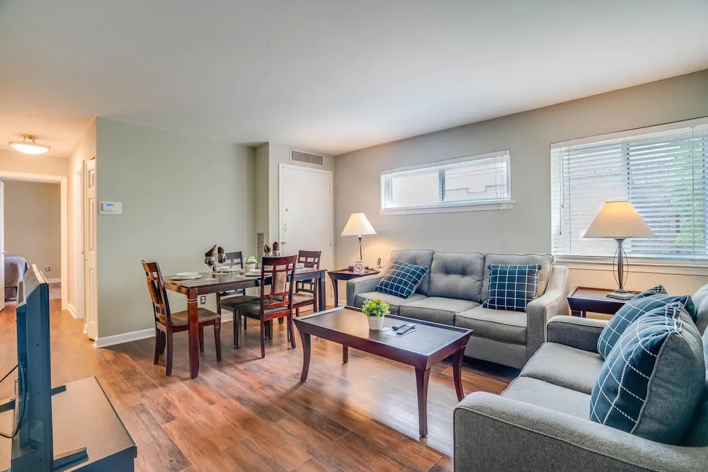 Shaw Convention Center Apartments Stays