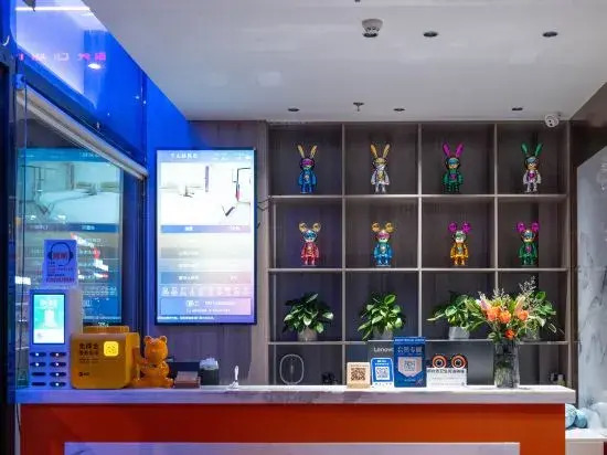 Qianshan Rd Homestay (Huanan Square, Dalian)