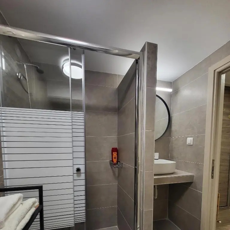 kondoulis APARTMENT 2