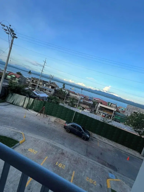 Staycation Seawind Condo 2BR Pool View