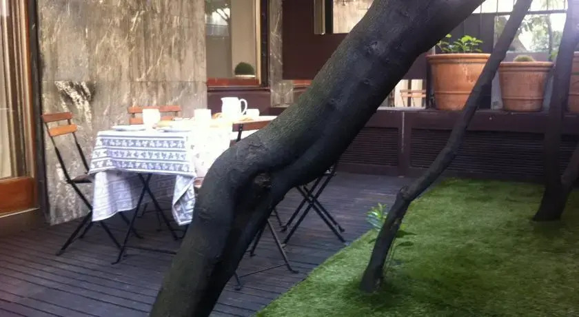 Sunny Flat and Garden in Paris 16