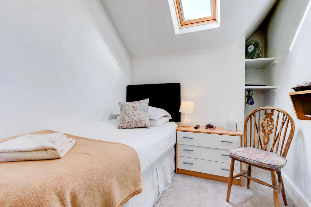 Lyndale Guest House