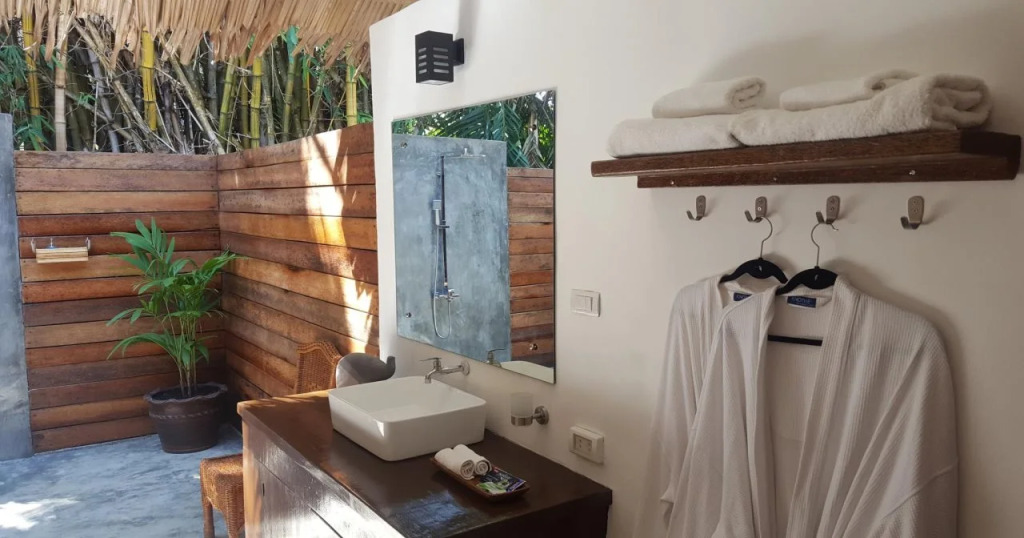 Fish Unlimited Beach & Dive Resort