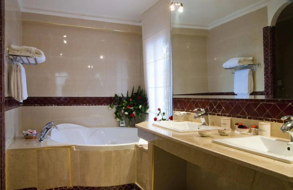 Hotel Chems du Lac