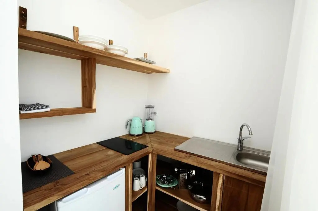 Private Beachfront Suite Apartment " Moja "