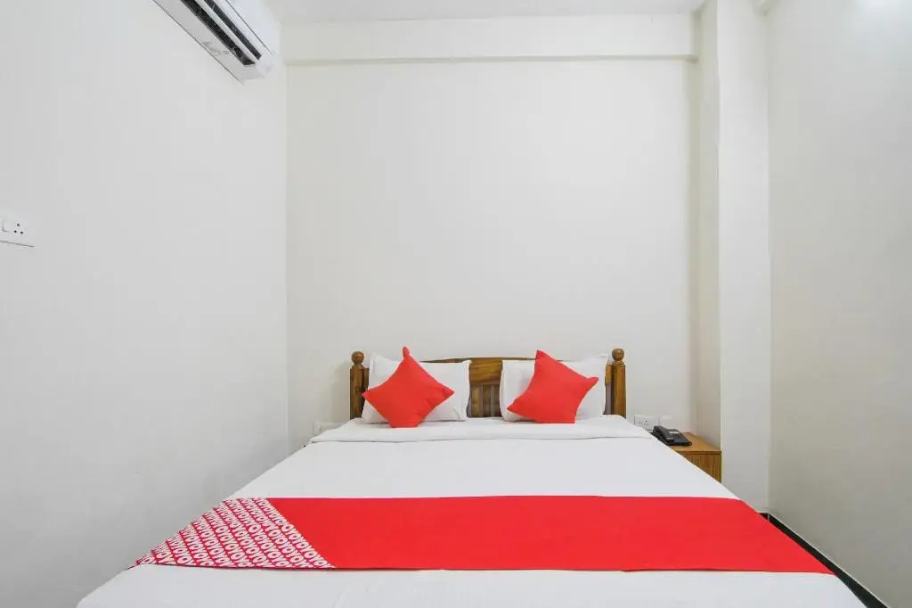 Hotel Rds by OYO Rooms