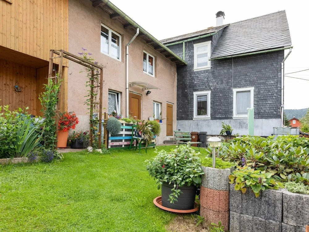 Cozy Apartment in Altenfeld With Garden