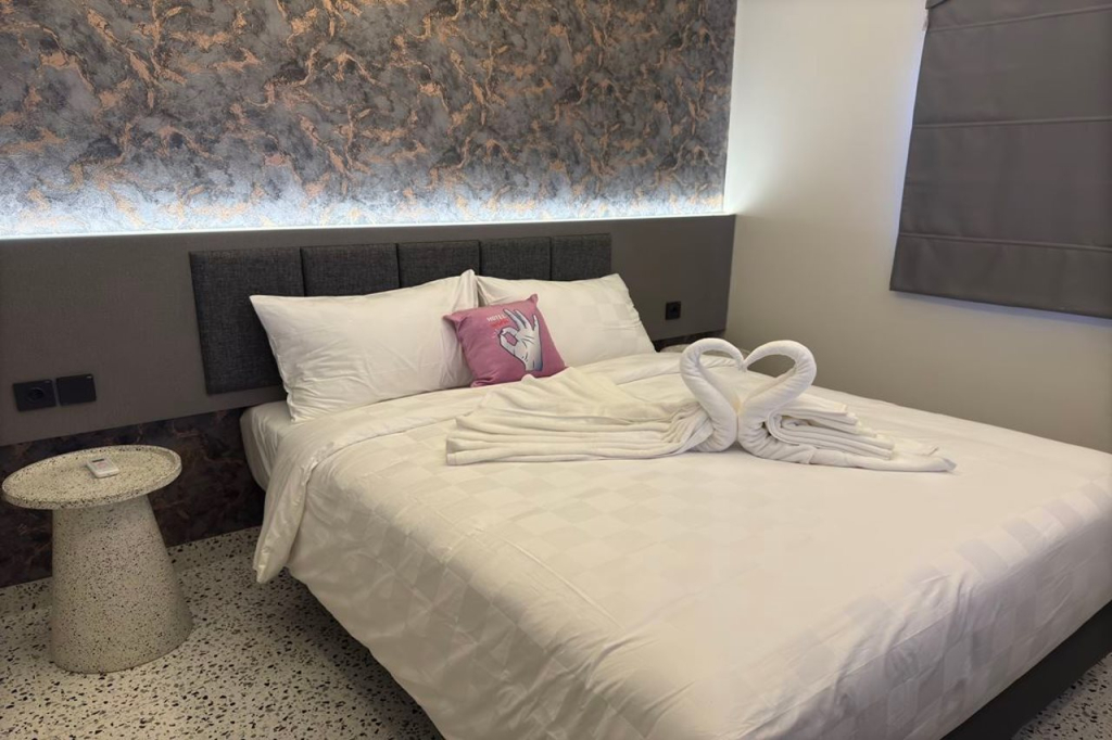 Hotel WITH OK