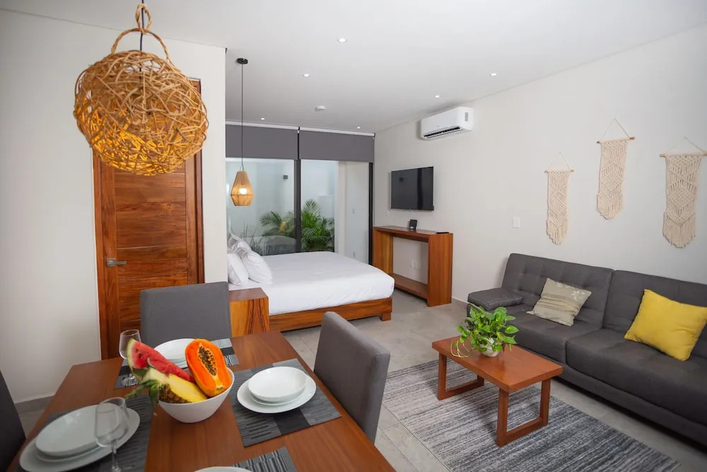 XKAA Ocean View Condos By Smart Rentals