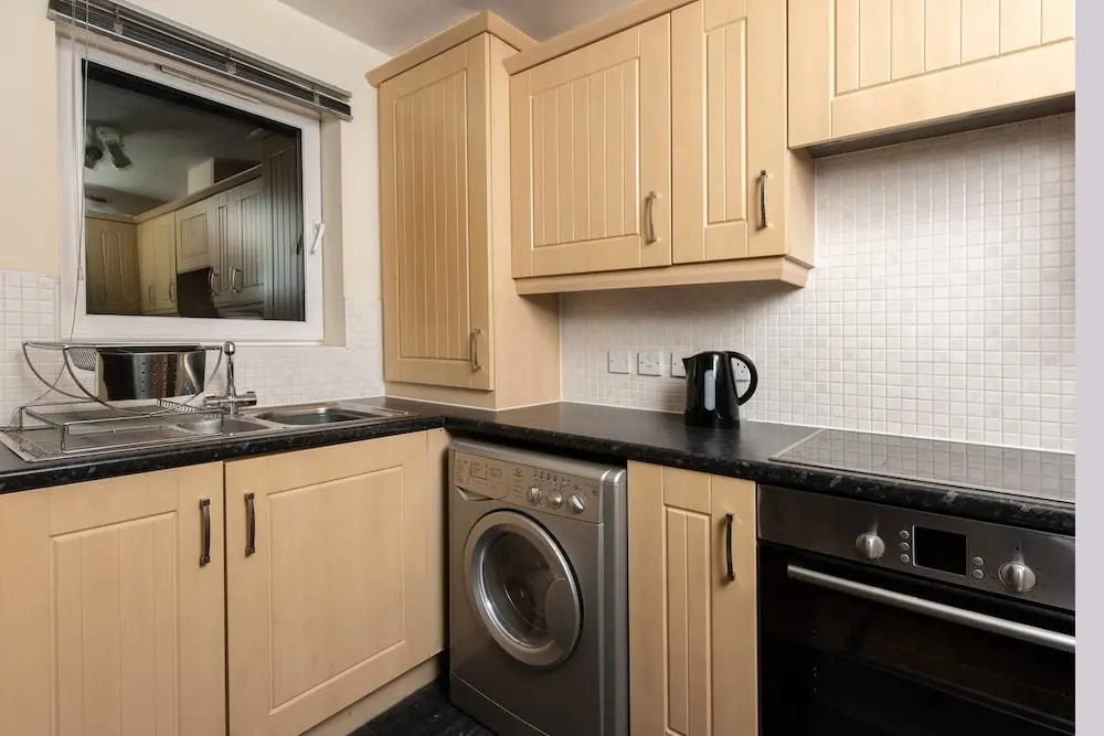 Top Floor Apt Near City Centre