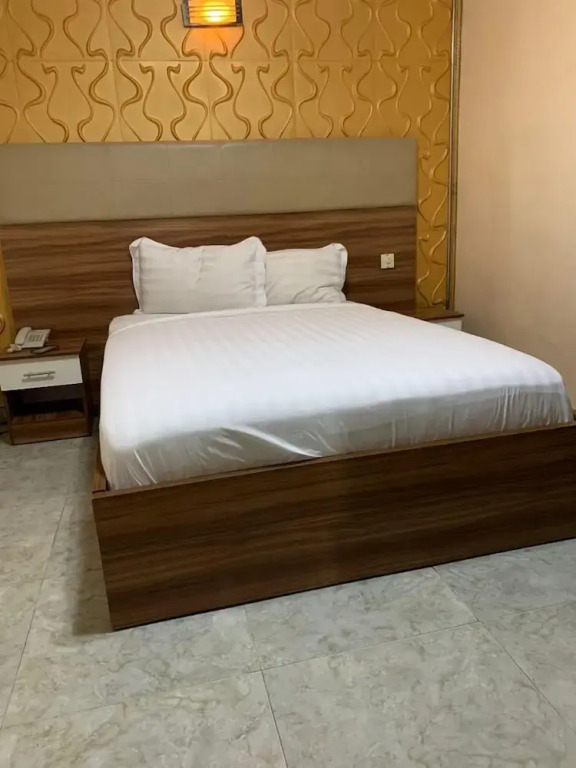 Royal Marquis Hotel