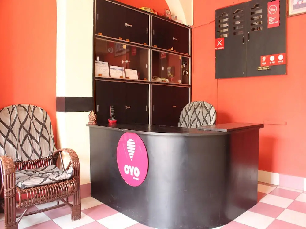 OYO 6841 Home Stay near Boring Road