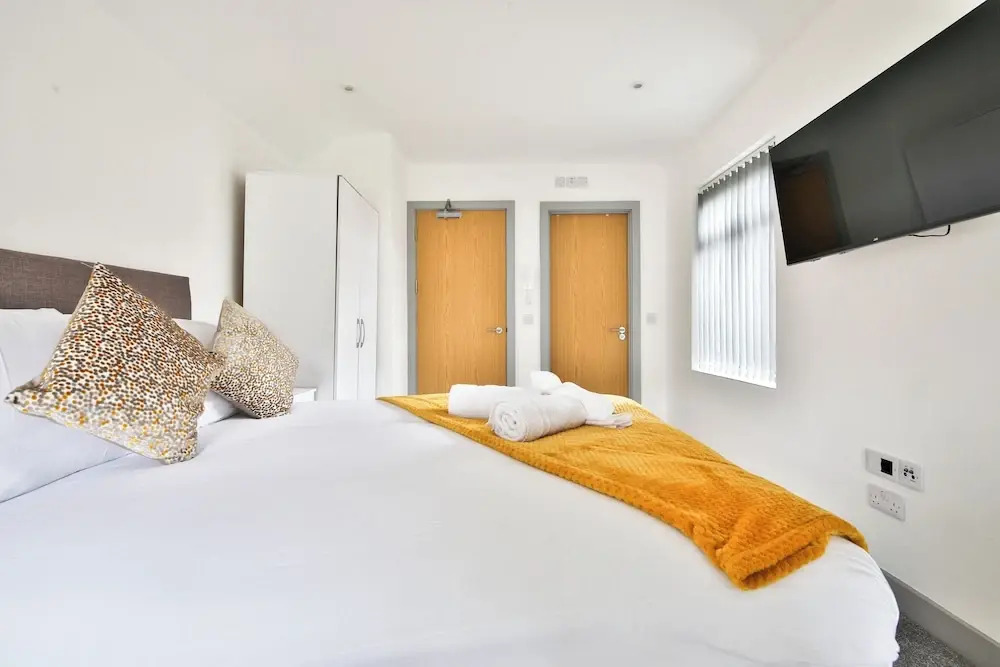Stunning Studio In Converted Building