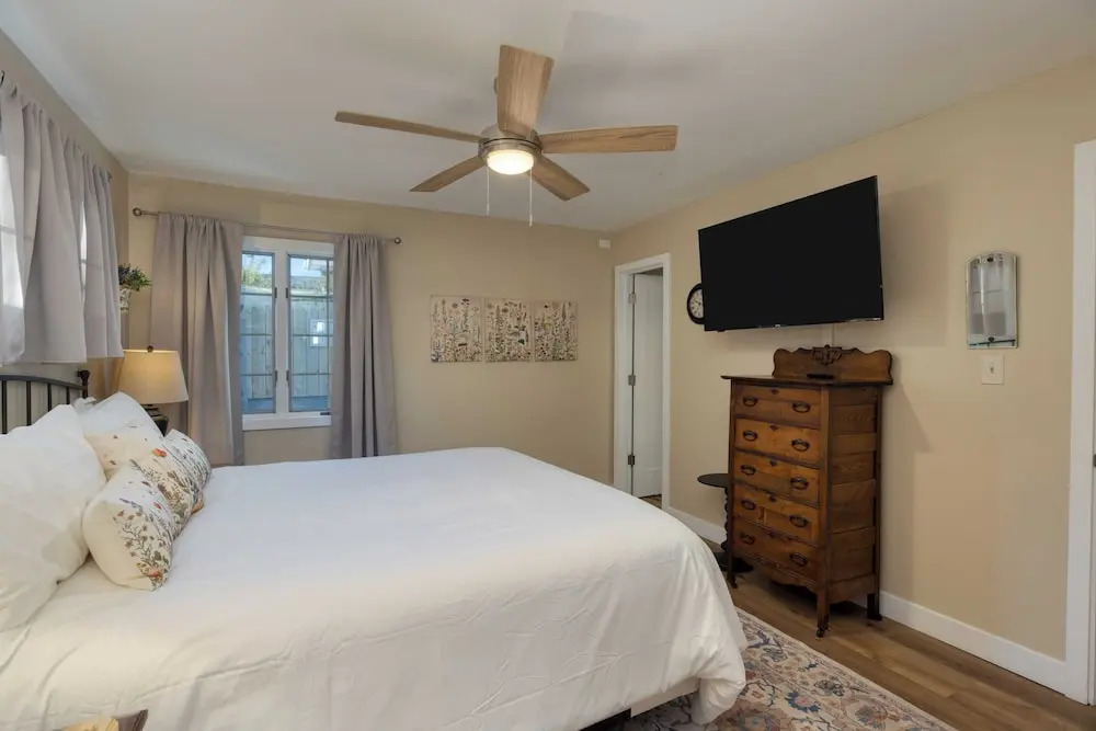 Coastal Retreat With Hot Tub, Ocean Views & Backyard Fun Newport Oasis by Avantstay