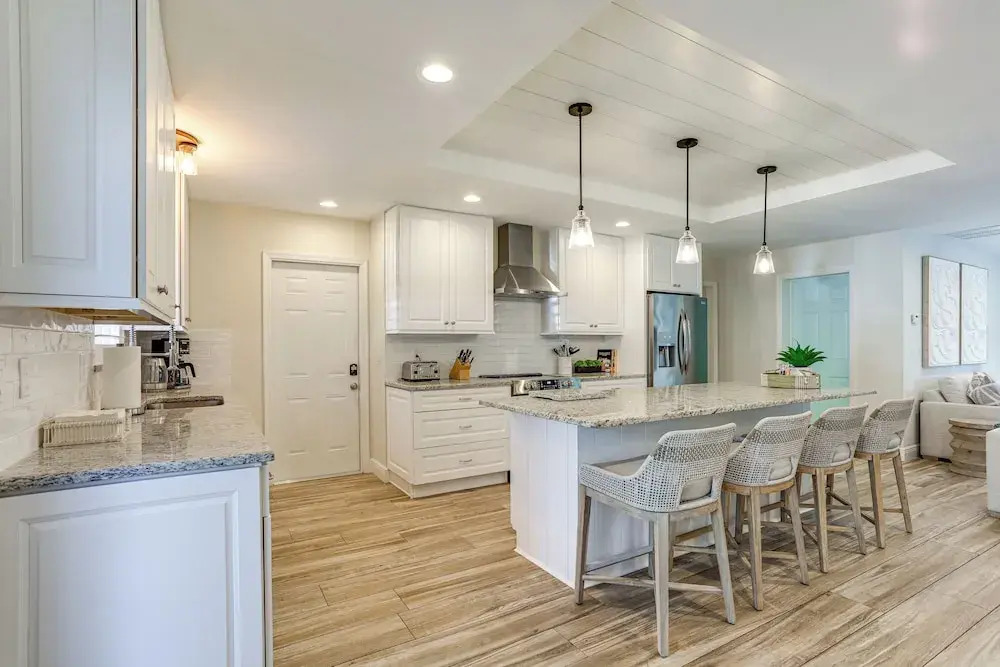 Fenced Yard, 4 Mi to Stuart Beach: Family Retreat!