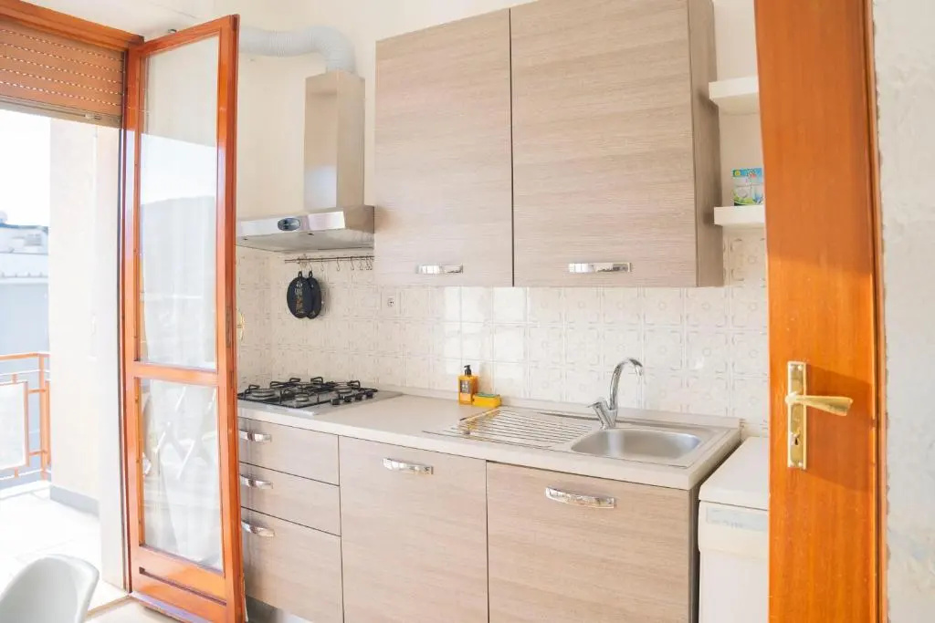 093 - Casa Panorama, Vista Mare e Vista Portofino, 500 metri centro di Chiavari, POSTO AUTO GRATIS INCLUSO