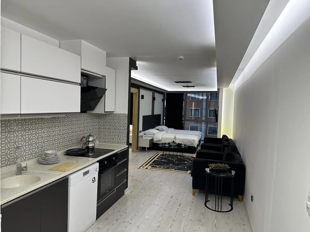 KT Home Hotel & Apartments