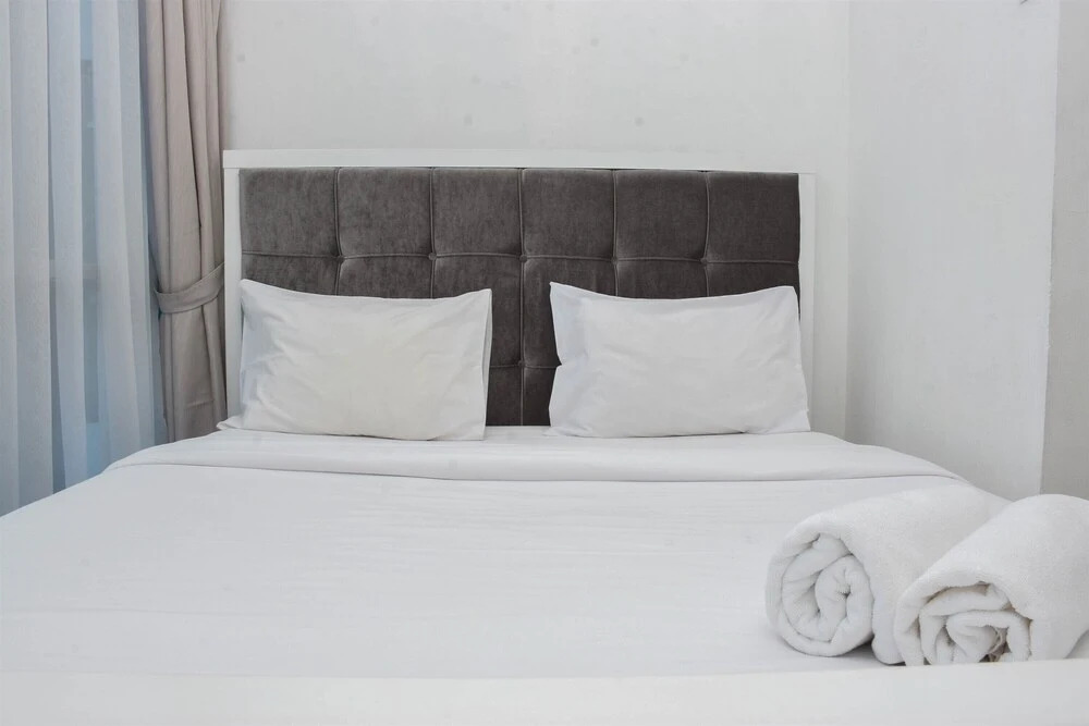 Comfort And Spacious 1Br At Pakubuwono Terrace Apartment
