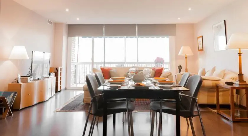 Les Corts Family Apartment III